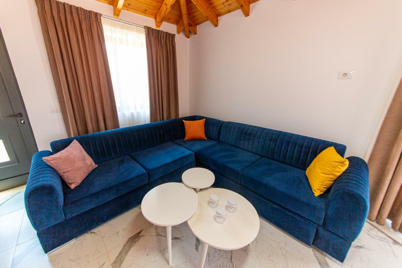 Santa Oliva Suites Ksamil Exteriör bild