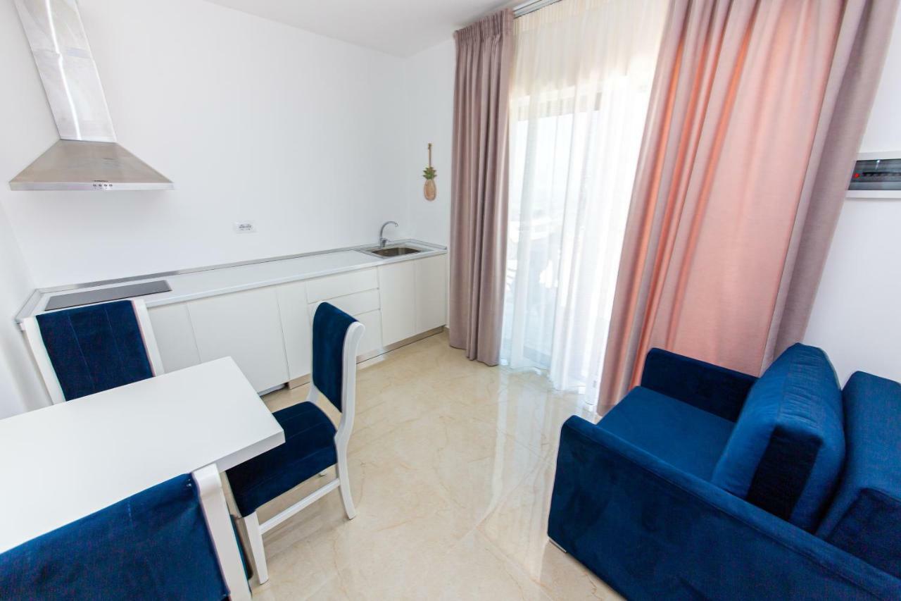 Santa Oliva Suites Ksamil Exteriör bild