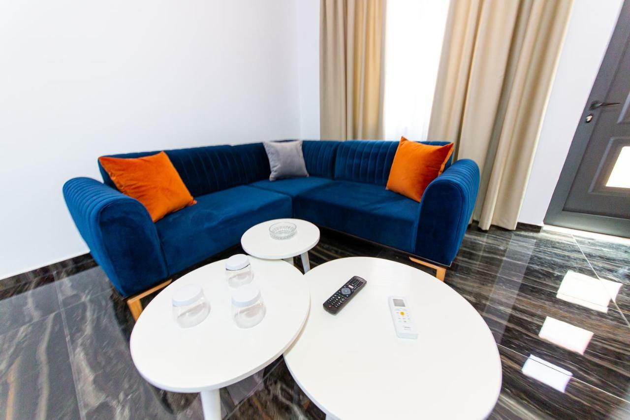 Santa Oliva Suites Ksamil Exteriör bild