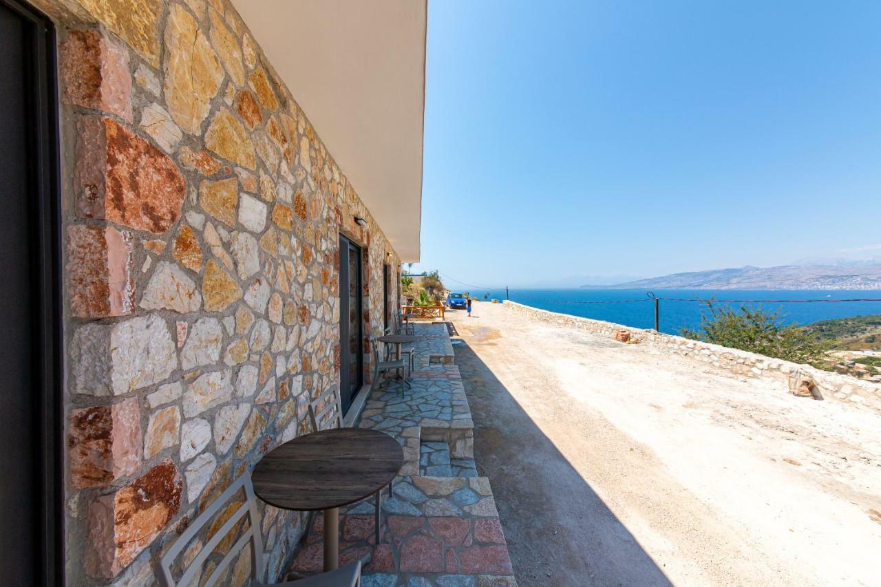 Santa Oliva Suites Ksamil Exteriör bild
